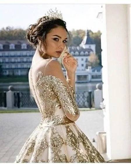 Ball Gown Long Sleeve Lace Appliques Prom Dresses Beads Long Wedding Dress